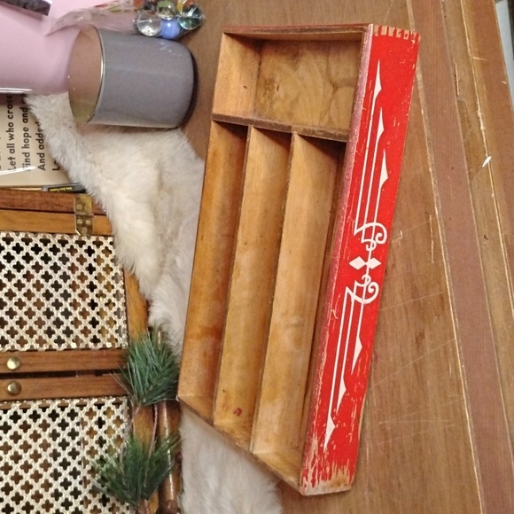 . Vintage Wooden Drawer Divider - Red & White Wood Utensil Organizer - Picture 4 of 9